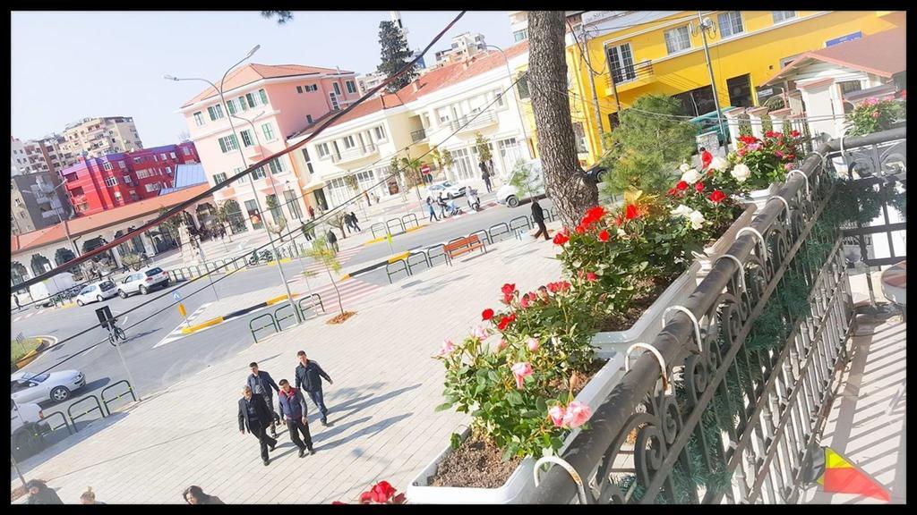 Jolly City Center Hotel Tirana Exterior photo