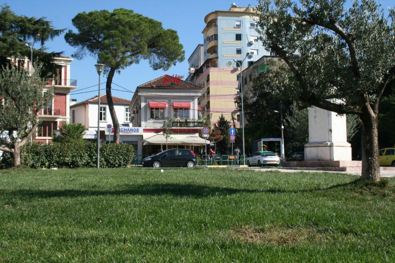 Jolly City Center Hotel Tirana Exterior photo