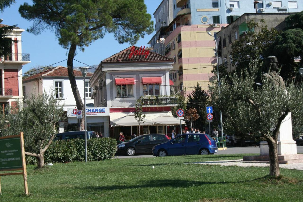 Jolly City Center Hotel Tirana Exterior photo